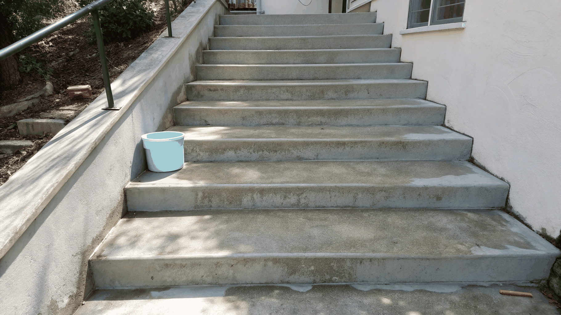 Concrete entrance and exterior steps pressure washing